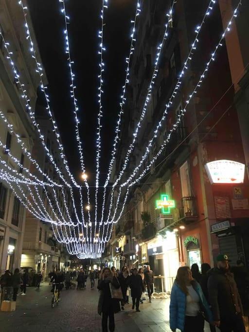 나폴리 Casa Via Toledo. Centralissima E Vicina Al Porto 아파트 외부 사진