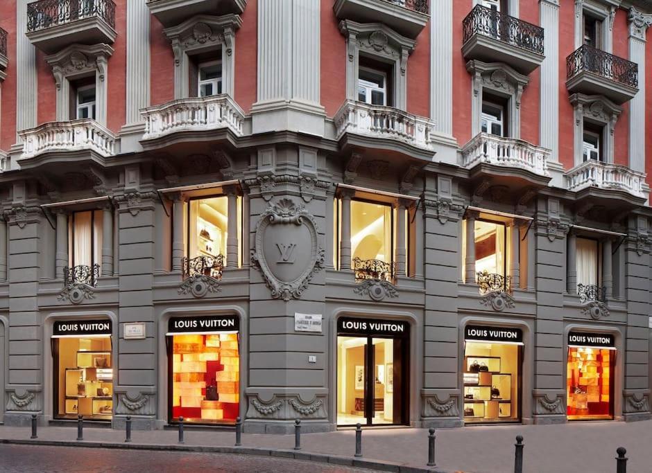 나폴리 Casa Via Toledo. Centralissima E Vicina Al Porto 아파트 외부 사진