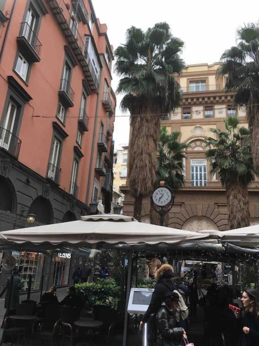 나폴리 Casa Via Toledo. Centralissima E Vicina Al Porto 아파트 외부 사진